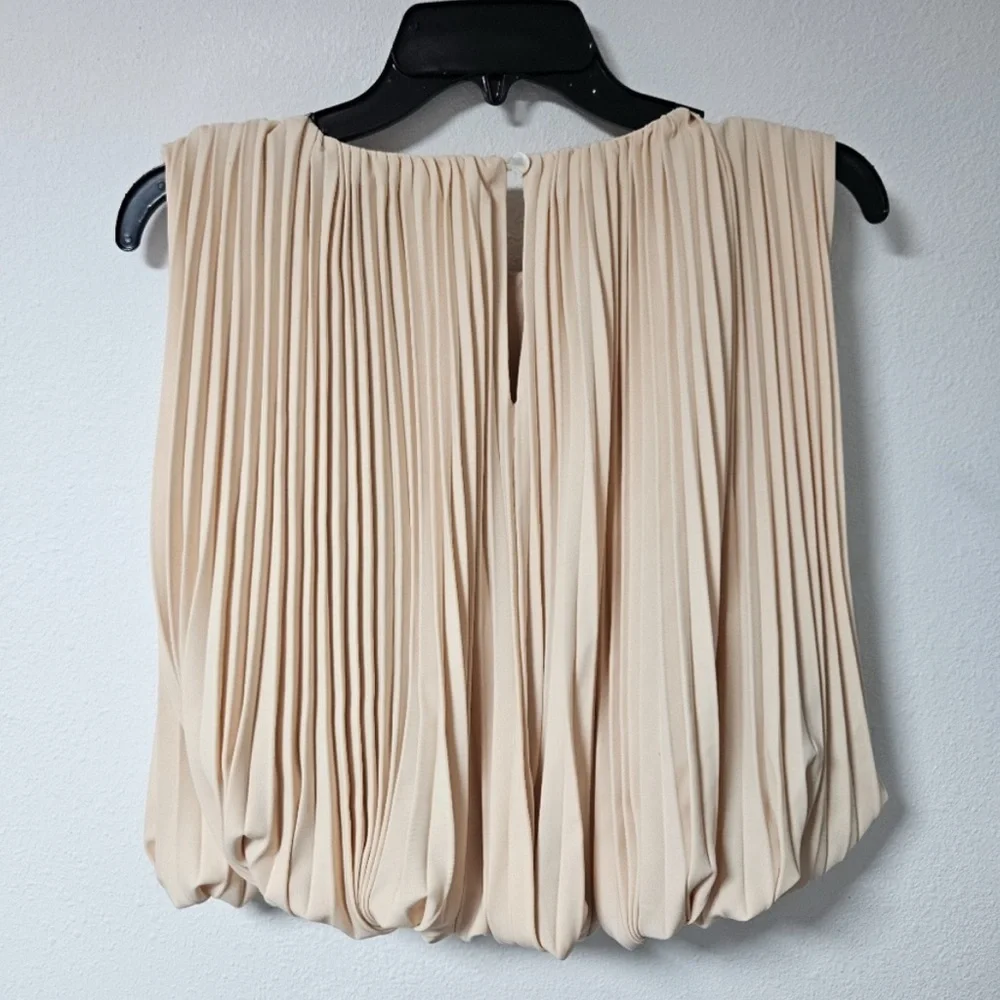 Mare Mare Anthropologie Pleated Blouse Bubble Hem - Picture 5 of 11